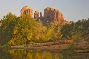 Images Dated 5th November 2007: AZ, Arizona, Sedona, Crescent Moon Recreation Area, Red Rock Crossing; Oak Creek