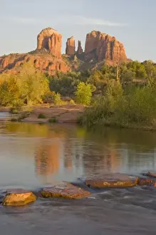 Images Dated 5th November 2007: AZ, Arizona, Sedona, Crescent Moon Recreation Area, Red Rock Crossing; Oak Creek