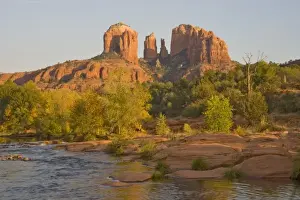 Images Dated 5th November 2007: AZ, Arizona, Sedona, Crescent Moon Recreation Area, Red Rock Crossing; Oak Creek