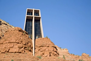 Images Dated 12th November 2007: AZ, Arizona, Sedona, Red Rock Country, Chapel of the Holy Cross, designed by Marguerite