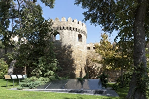 Images Dated 28th September 2014: Azerbaijan, Baku. The outer wall of the Palace of the Shirvanshahs, from Philharmony Park