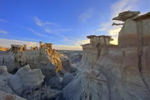Images Dated 26th February 2009: Badlands formations in the Bisti Wilderness in San Juan County, New Mexico, USA