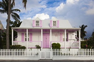 Bahamas, Eleuthera Island, Harbour Island, Dunmore Town, Colonial-era house along