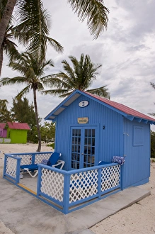 Images Dated 30th April 2010: Bahamas, Eleuthera, Princess Cays, beach bungalow