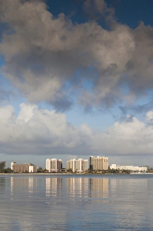Images Dated 1st March 2012: Bahamas, New Providence Island, Nassau, Cable Beach, resort hotels