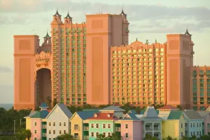 Tall Prints: BAHAMAS-New Providence Island-Nassau: Atlantis Resort & Casino / Paradise Island