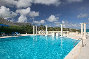 Images Dated 21st December 2005: BARBADOS, South East Coast-Crane Beach, View of Crane Beach Hotel Pool