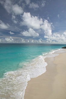 Images Dated 21st December 2005: BARBADOS, South East Coast, Long Bay, Harrismith Beach