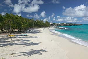 Images Dated 21st December 2005: BARBADOS, South East Coast, Long Bay, Harrismith Beach