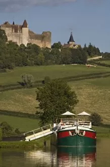 Barge tied to bank of Burgundy Canal, Chateau Neuf en Auxois, Cote d Or, Burgundy