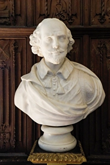 England Prints: Basingstoke, England. Bust of William Shakespeare. (Editorial Use Only)