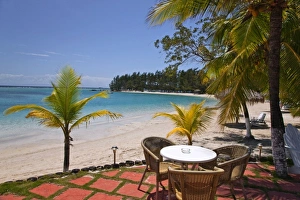 Images Dated 17th March 2009: The beach on Fantasy Island Roatan in Honduras