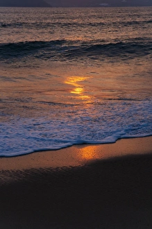 Nha Trang Prints: Beach at sunrise