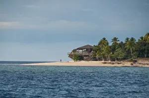 Scenics Prints: Beachcomber island, Mamanucas, Fiji, South Pacific