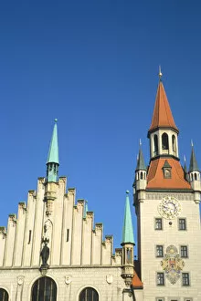 Images Dated 15th April 2005: Beautiful Architecture at City Hall in Munich Germany