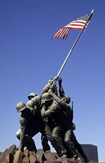 Images Dated 24th July 2007: The beautiful color of the famous Marine Monument of Iwo Jima with flag in Virginia