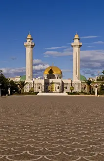 Images Dated 20th January 2021: Beautiful famous Bourguiba Mausoleum grounds in Sousse area Monastir, Tunisia