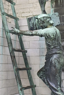 Images Dated 6th April 2008: Belgium, Flanders, Antwerp Province, Antwerp, statues outside cathedral