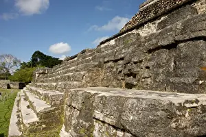 Images Dated 31st January 2013: Belize, Altun Ha. Altun Ha, ruins of ancient Mayan ceremonial site from the Classic Period
