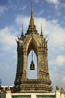 Images Dated 17th February 2006: Bell tower, Wat Pho, Bangkok, Thailand