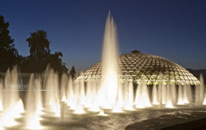 Images Dated 29th July 2011: Bloedel conservatory, Queen Elizabeth Park, Vancouver, British Columbia, Canada