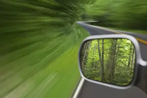 Images Dated 13th June 2006: Blurred motion view of U. S. 441 through the Great Smokies National Park