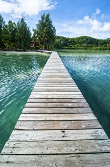 Images Dated 18th May 2011: Boat pier on Carp island, one of the Rock islands, Palau, Central Pacific