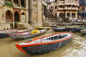 Images Dated 25th September 2005: Boats on river Ganges, Varanasi, India
