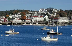 Images Dated 20th March 2007: Boothbay Harbor, ME Boothbay Harbor, Maine in fall