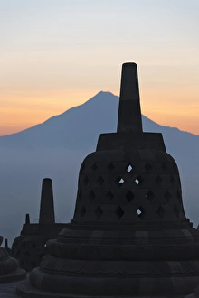Images Dated 18th June 2015: Borobudur at dawn, UNESCO World Heritage site, Magelang, Central Java, Indonesia