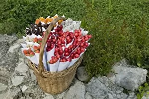 Images Dated 19th May 2007: Bosnia-Hercegovina -Pocitelj. Fruit snacks for sale