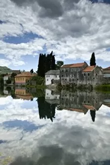 Images Dated 19th May 2007: Bosnia-Hercegovina -Trebinje. Republika Serbska (RS) Town on the Trebisnjica River