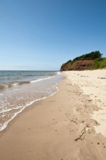 Images Dated 26th July 2009: Bothwell, Prince Edward Island. Singing Sands beach