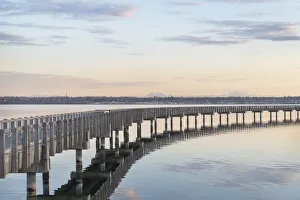 Images Dated 31st January 2020: Boulevard Park Boardwalk, Taylor Dock on Bellingham Bay, Bellingham, Washington State