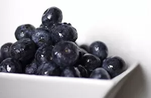 Food & Beverage Collection: Bowl of blueberries