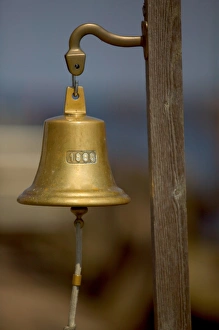 Images Dated 27th April 2004: brass bell