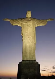 Brazil, Rio de Janeiro, Corcovado, Christ the Redeemer statue designed by Landowski