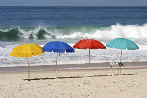 Brazil, Rio de Janeiro- Sao Conrado beach - beach umbrellas