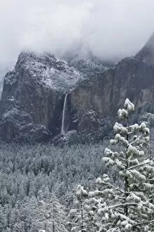 Images Dated 27th March 2007: Bridaveil Fall and Yosemite valley after a snow storm - Yosemite National Park, California