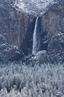 Images Dated 27th March 2007: Bridaveil Fall and Yosemite valley after a snow storm - Yosemite National Park, California