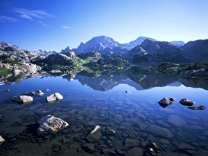 Images Dated 4th August 2010: Bridger Wilderness, Wyoming. USA. Island Lake at sunrise. Fremont Peak in distance