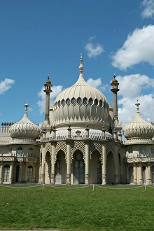 England Prints: Brighton, England, United Kingdom. Royal Pavillion and Gardens