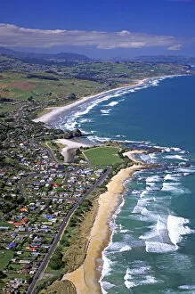 Images Dated 1st March 2007: Brighton, near Dunedin - aerial