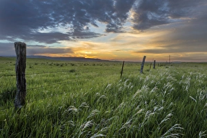 Brilliant sunrise over ranchlands near Ekalaka, Montana, USA