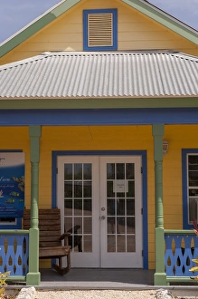Images Dated 26th April 2010: British West Indies, Cayman Islands, Grand Cayman, Cayman Turtle Farm, colorful Caribbean