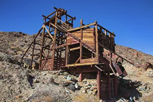 Images Dated 8th November 2022: Brooklyn Mine Road, Old Dale Mining District, Mojave Desert, California