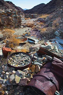 Images Dated 8th November 2022: Brooklyn Mine Road, Old Dale Mining District, Mojave Desert, California
