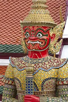 Images Dated 3rd February 2012: Buddhist mythology yaksa guarding the Temple of the Emerald Buddha located within