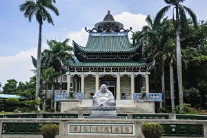 Images Dated 3rd May 2011: Buddhist statue before the Taoist temple in Davao, Mindanao, Philippines