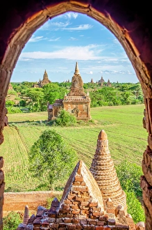 Images Dated 3rd June 2024: Buddhist temples, Bagan, Myanmar